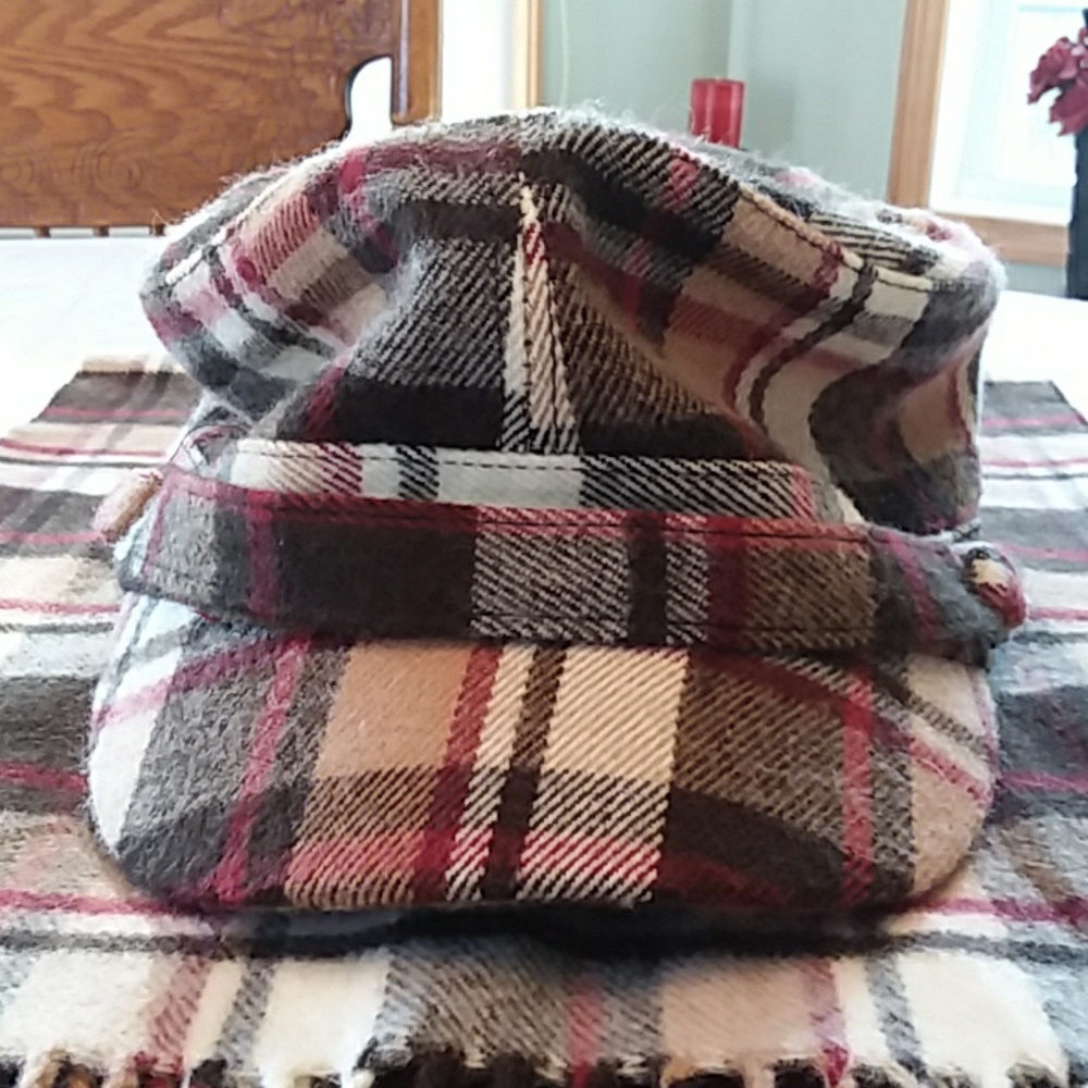 Hat & Scarf Bundle - Picture 3 of 8